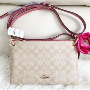 💲PRICE FIRM💲NWT Coach Mia Crossbody